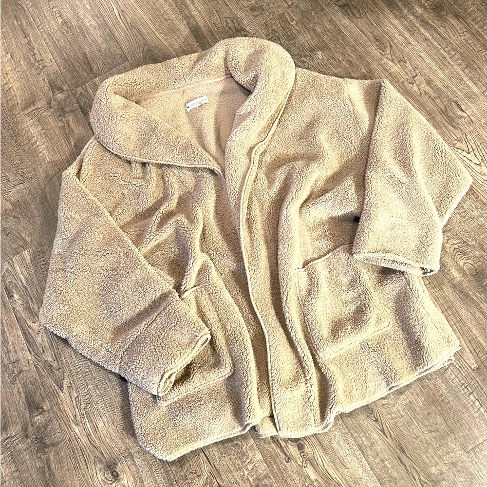 NWOT Cozy Cardigan/Teddy Jacket by Koolabura by Ugg